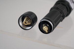 NV-K13 3000mah NEWVEW RECHARGEABLE ALUMINUMALLOY FLASHLIGHT